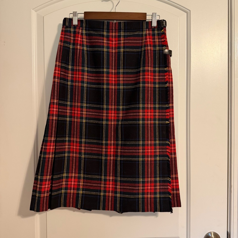 James Pringle Scottish Fashions Wool Kilt Skirt Red Black Tartan Plaid VTG 12